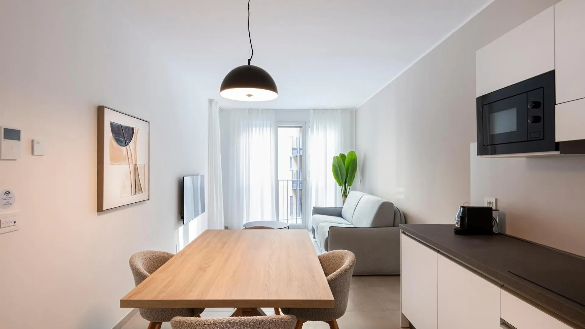Relstay - De Angeli Milano 0*,  Italia