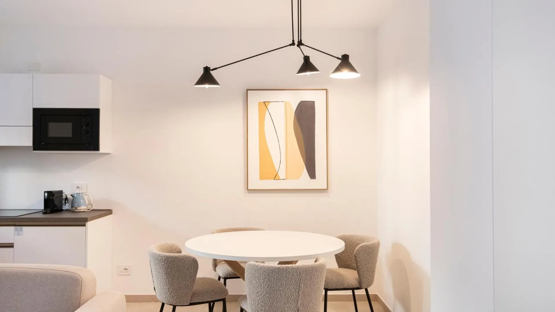 Relstay - De Angeli Milano Italia